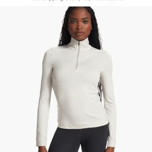 Vuori halo essential half zip